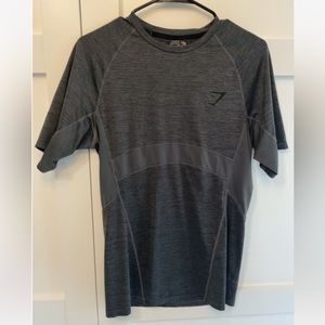 Mens gymshark fitted gym shirt dri fit like material